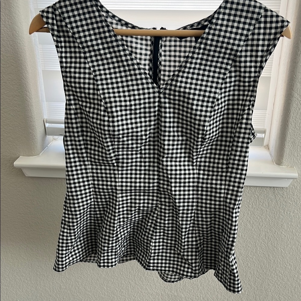 White House Black Market Gingham Sleeveless Blouse